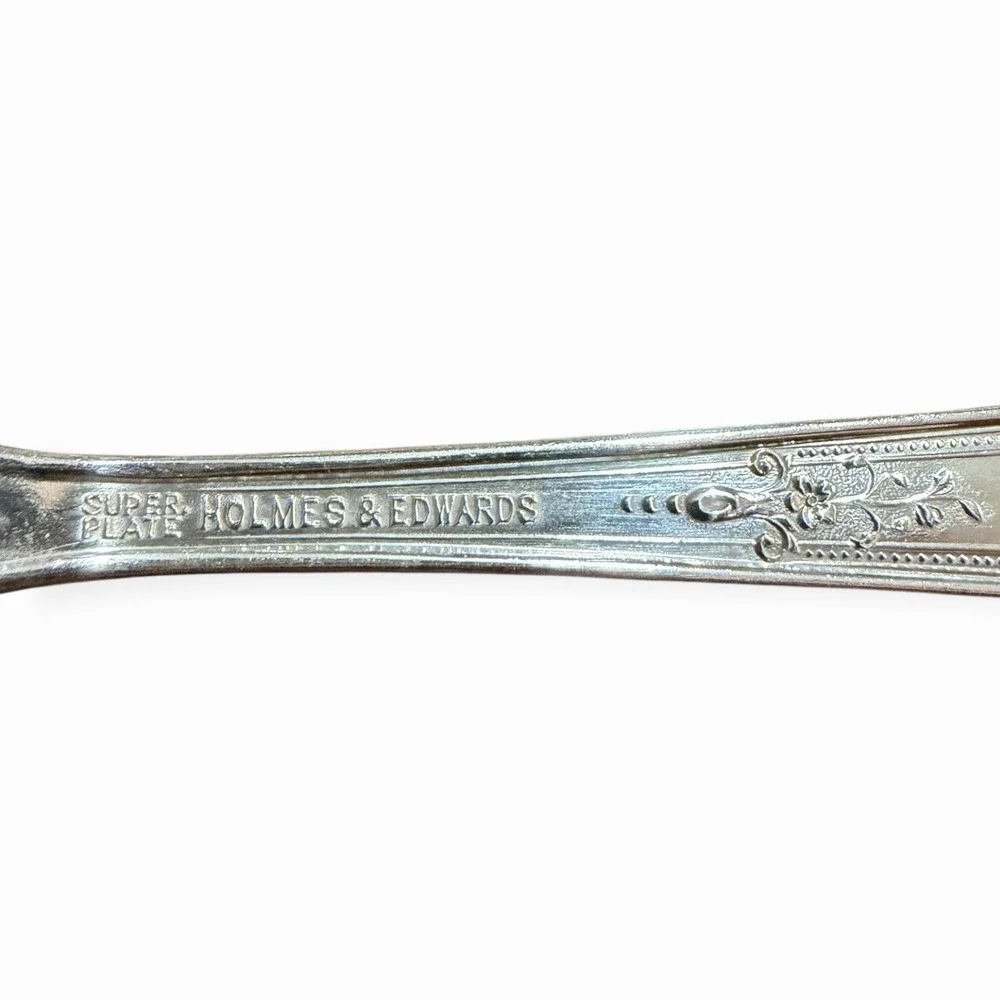 Holmes & Edwards Butter Knife  Silverplate Romance 1925 Super‎ Plate Replacement